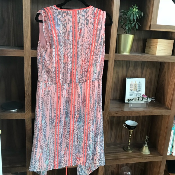 Last chance! BCBGMaxAzria coral/orange flowy dress - Picture 6 of 7